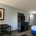 Baymont By Wyndham Louisville Airport South